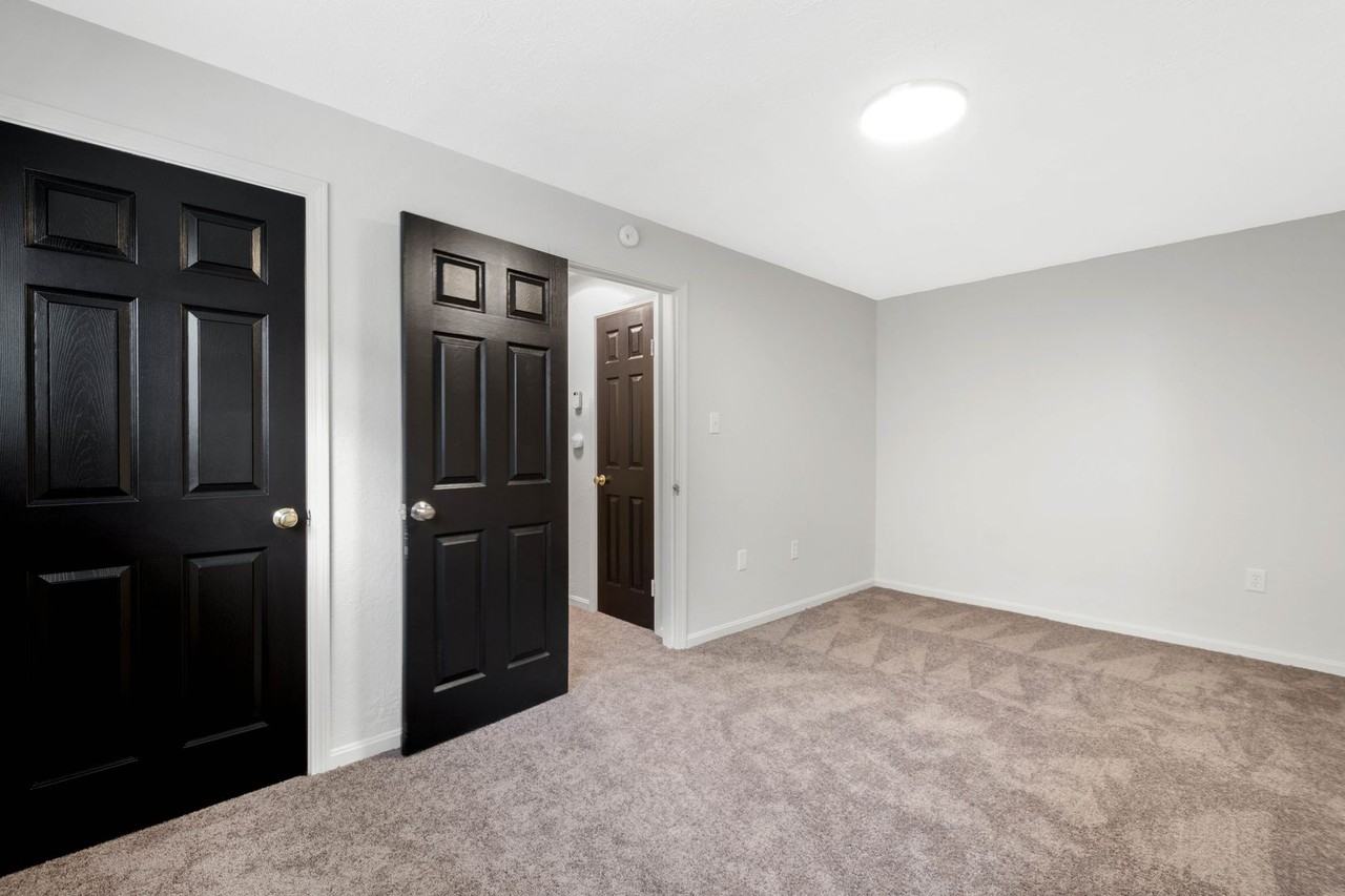 Park IV - Photo 2 of 37