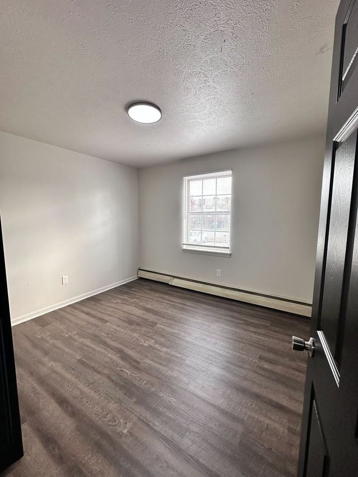 Park IV - Photo 2 of 24