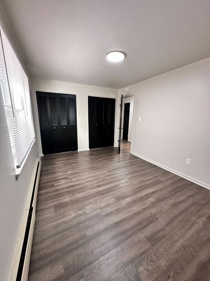 Park IV - Photo 4 of 24