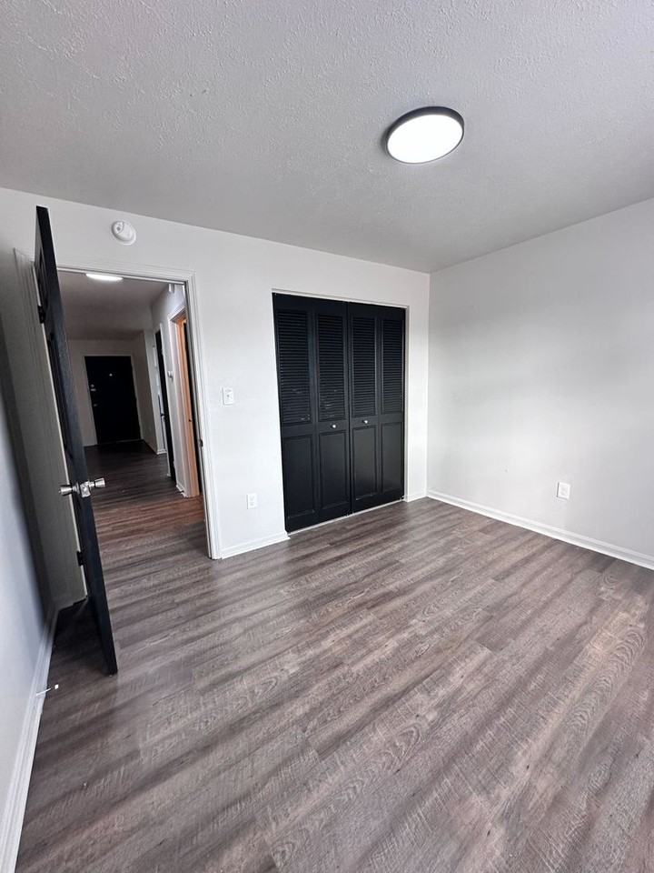 Park IV - Photo 6 of 24