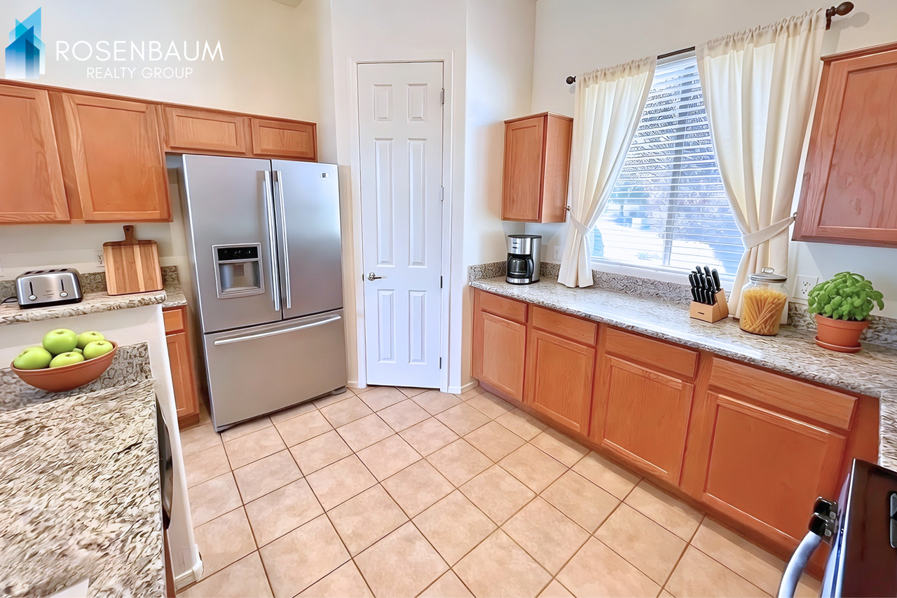 4781 N Wycliffe Dr - Photo 7 of 26