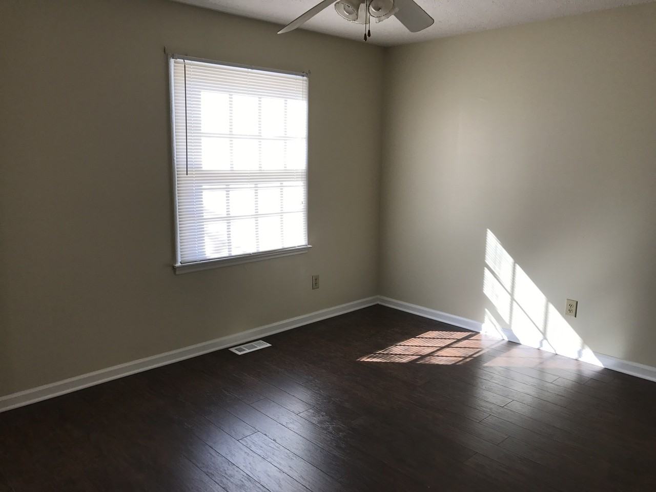 739 Tennessee Ave - Photo 4 of 5