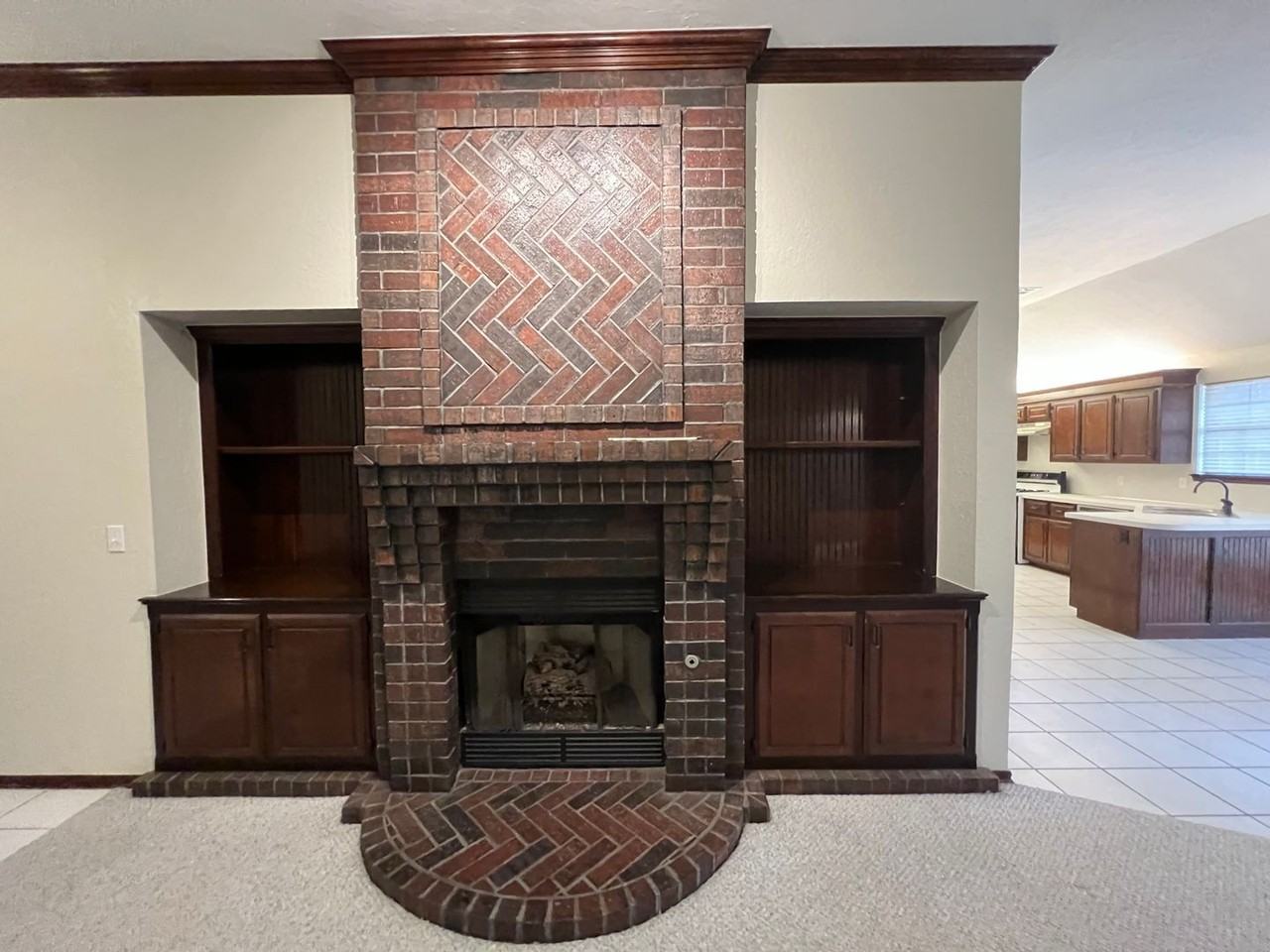 3053 Sw 92nd St - Photo 5 of 20