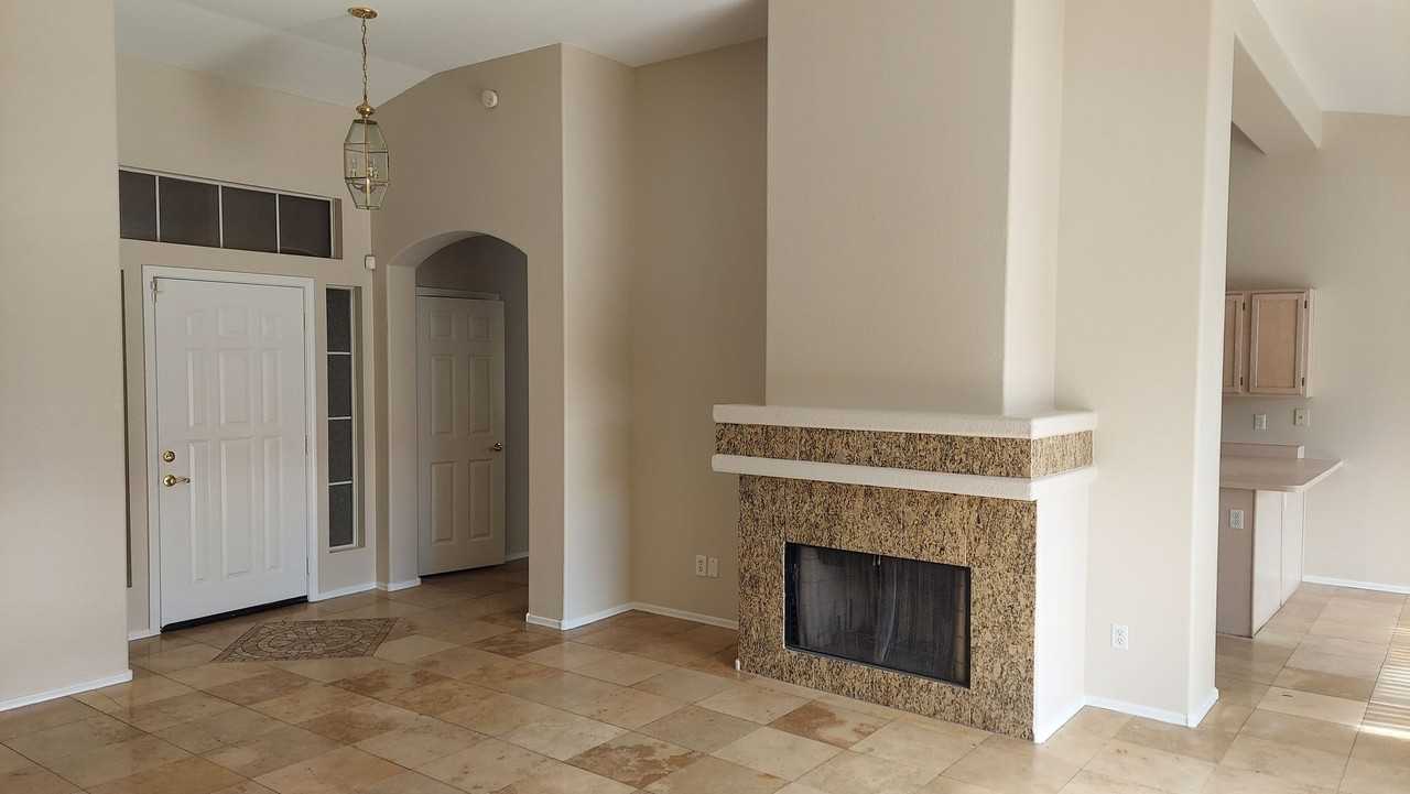 1545 E Harvard Ave - Photo 2 of 15