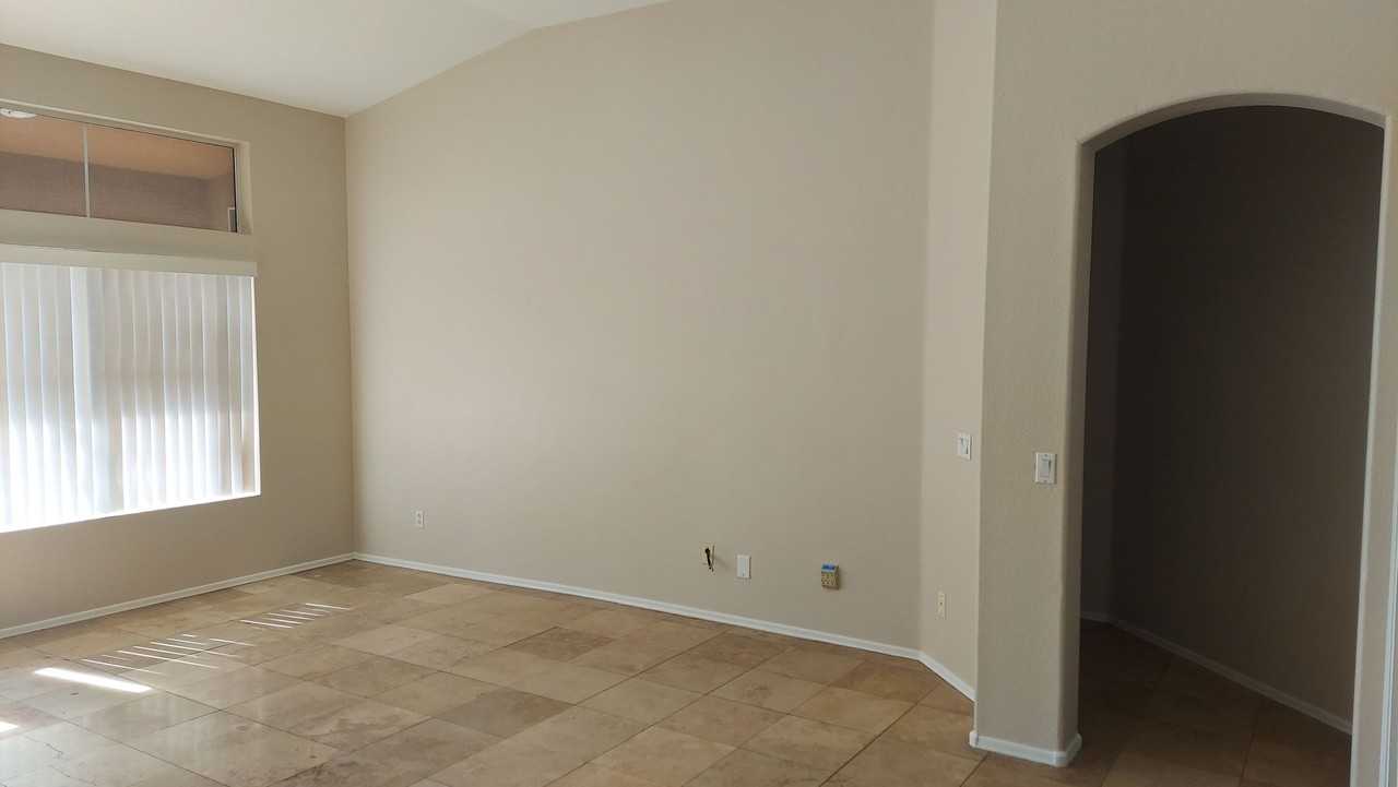 1545 E Harvard Ave - Photo 3 of 15