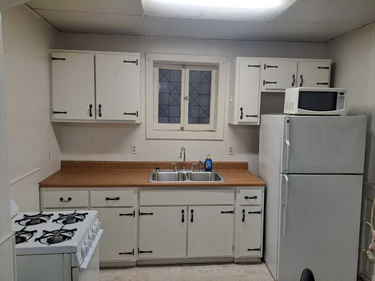 5918 Arendes Dr 1st Fl - Photo 3 of 14