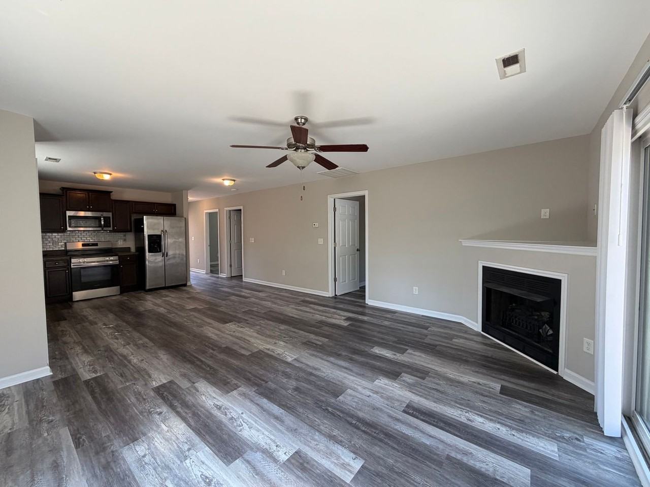 151 Pine Hollow Rd - Photo 6 of 12