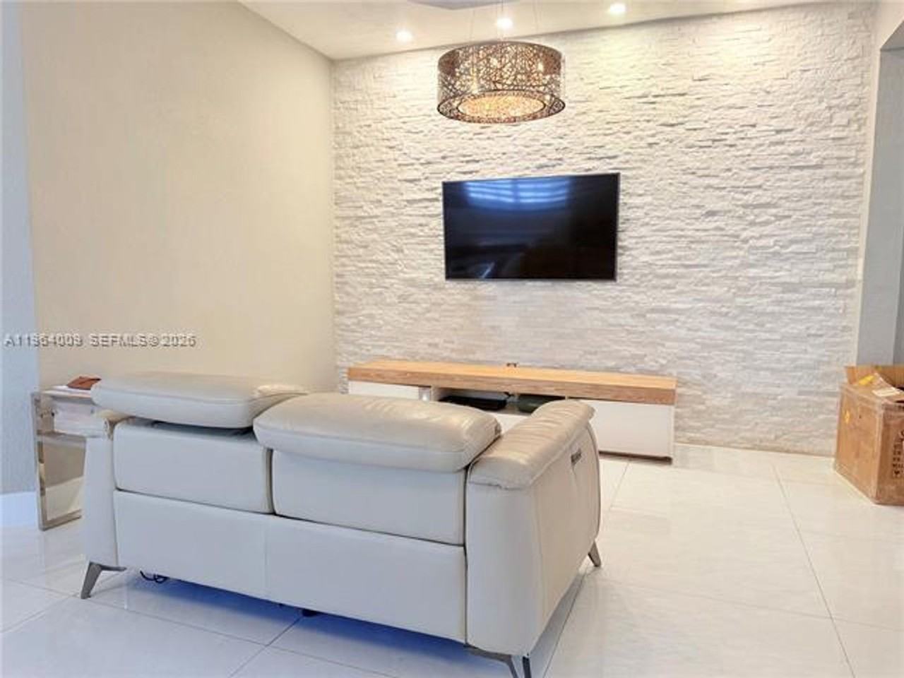 14136 14136 SW 51st Ln th 14136 - Photo 4 of 30