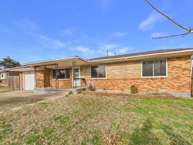 2305 Nw 43rd St - Photo 1 of 1