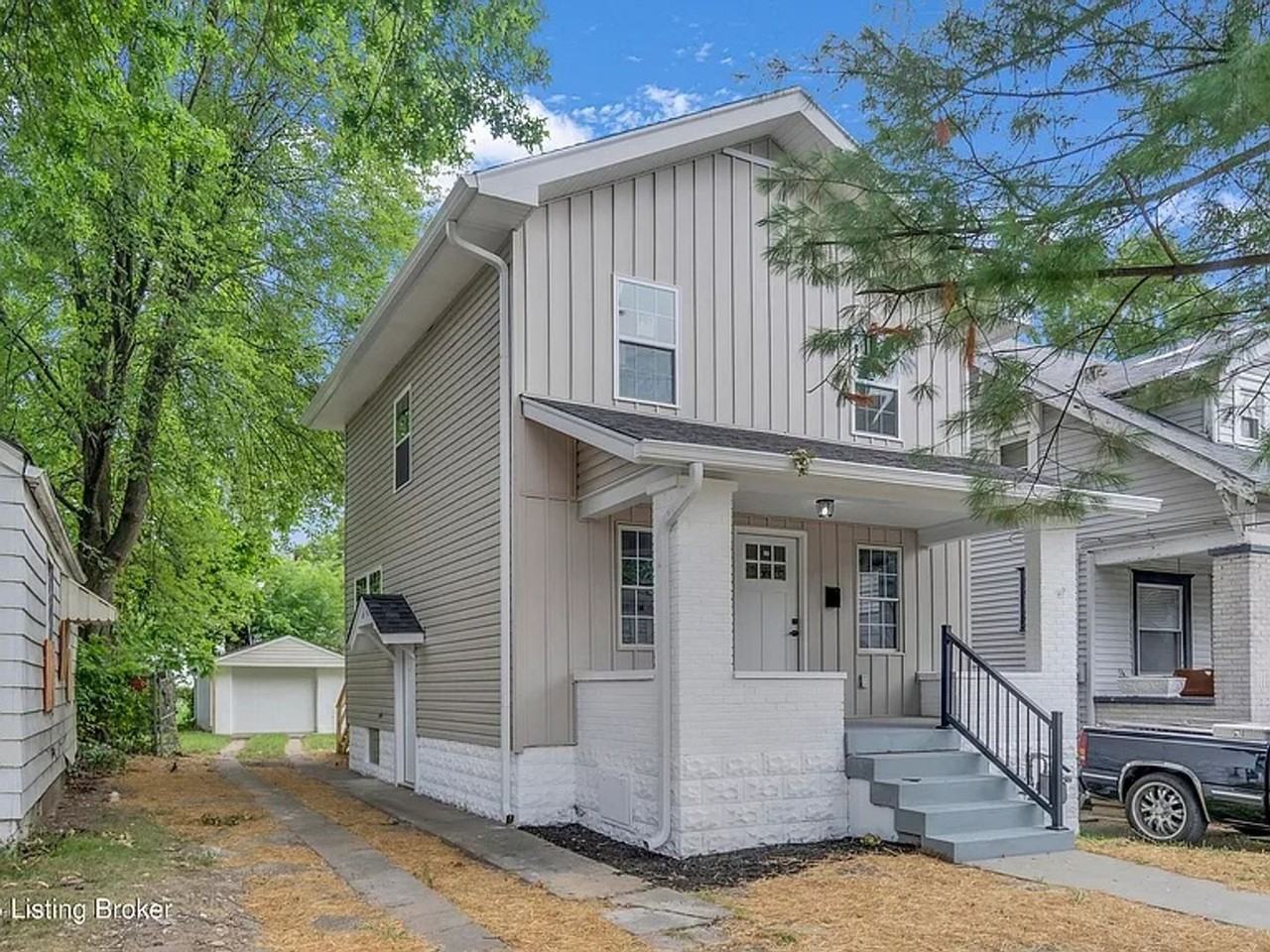 551 Denmark St - Photo 4 of 33