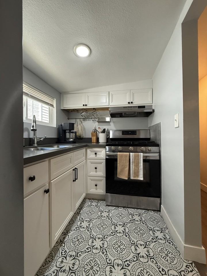 177 Painter St - Photo 7 of 20