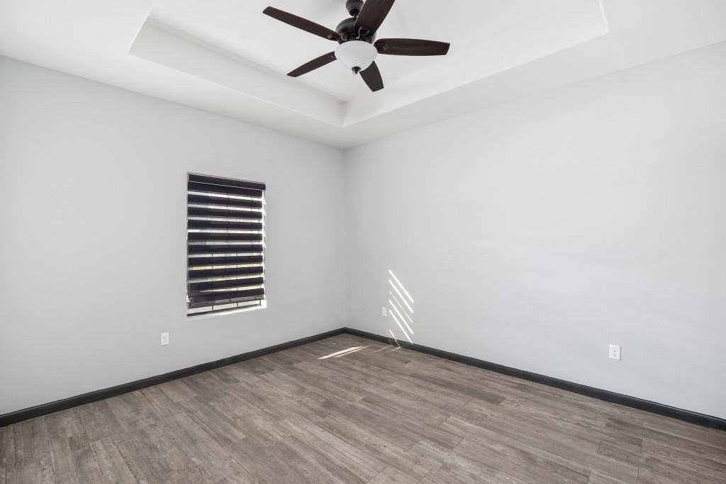 1412 Acme Ln Apt 3 - Photo 4 of 12