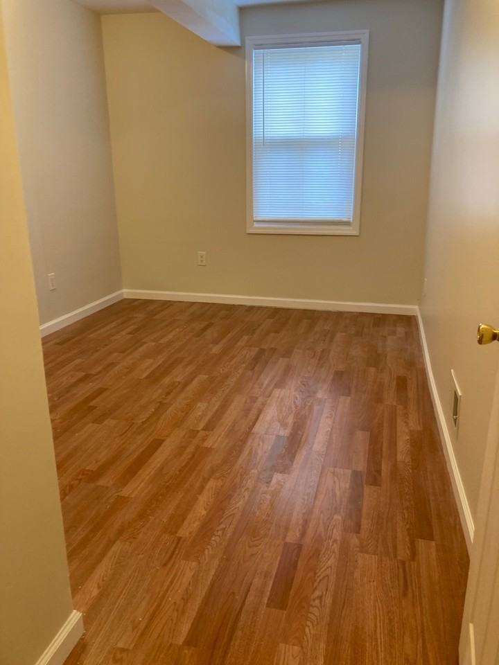 18 Grant Ave #1 - Photo 2 of 9