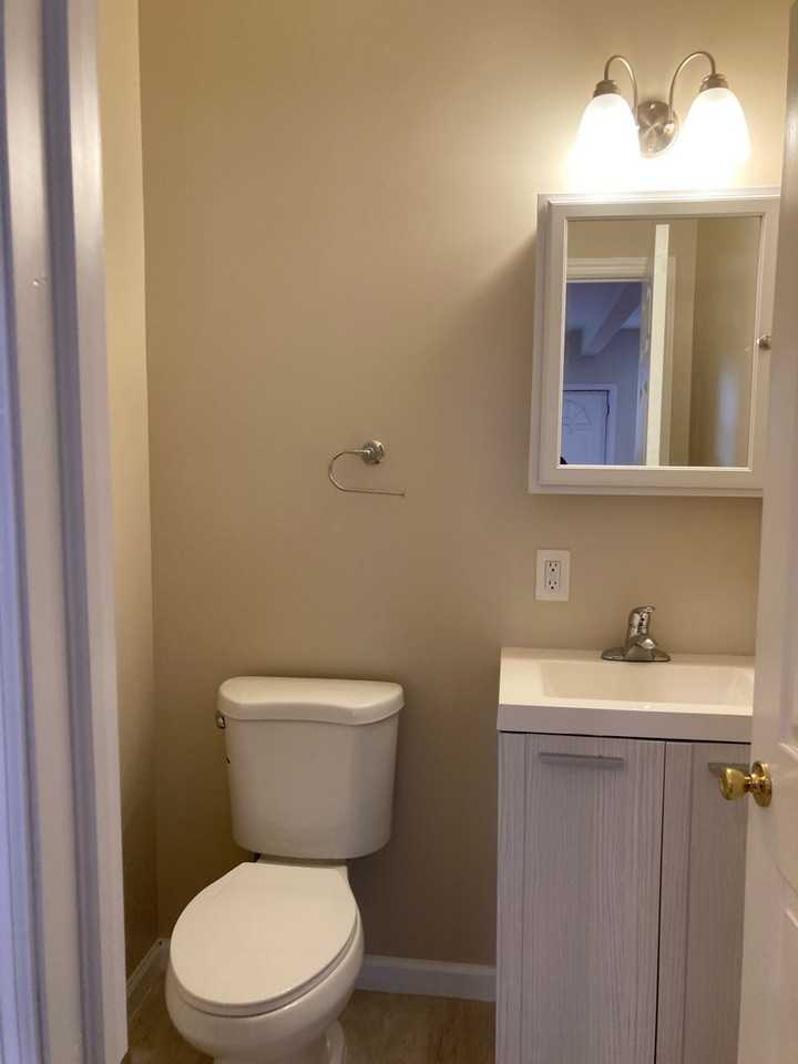 18 Grant Ave #1 - Photo 7 of 9