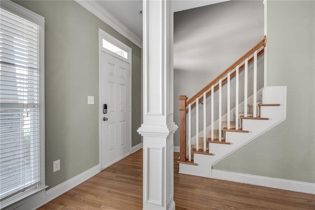 1387 Village Creek Cir Se - Photo 4 of 46