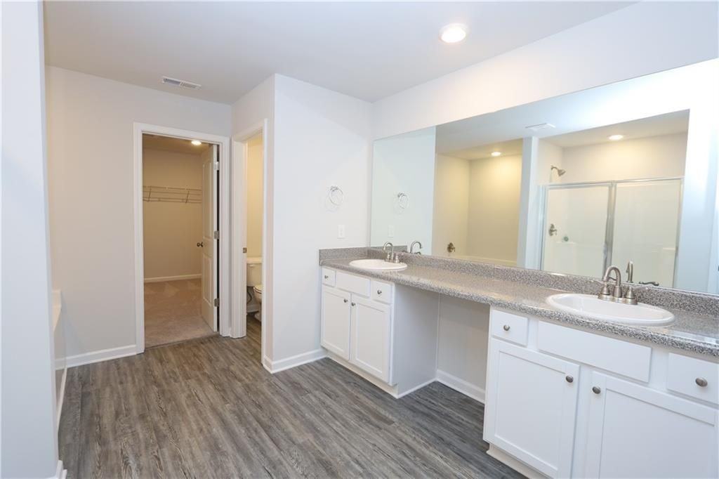 2105 Jessica Way - Photo 7 of 10