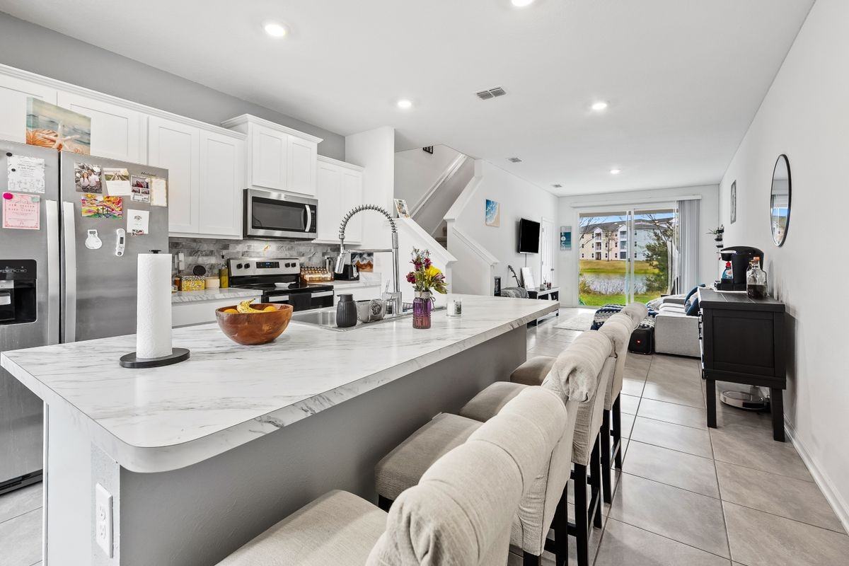 8415 Zenith Cir - Photo 7 of 28