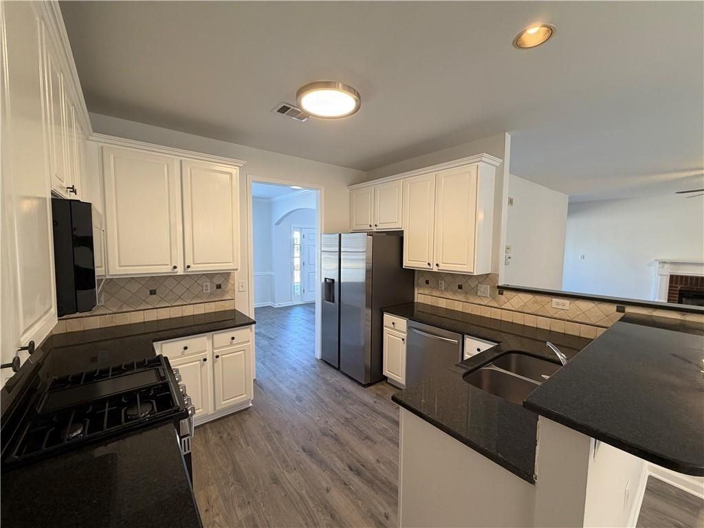 505 Summer Breeze Ct - Photo 3 of 30