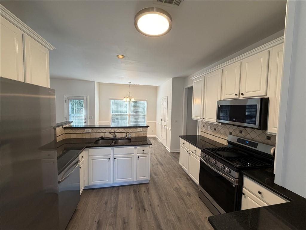 505 Summer Breeze Ct - Photo 4 of 30