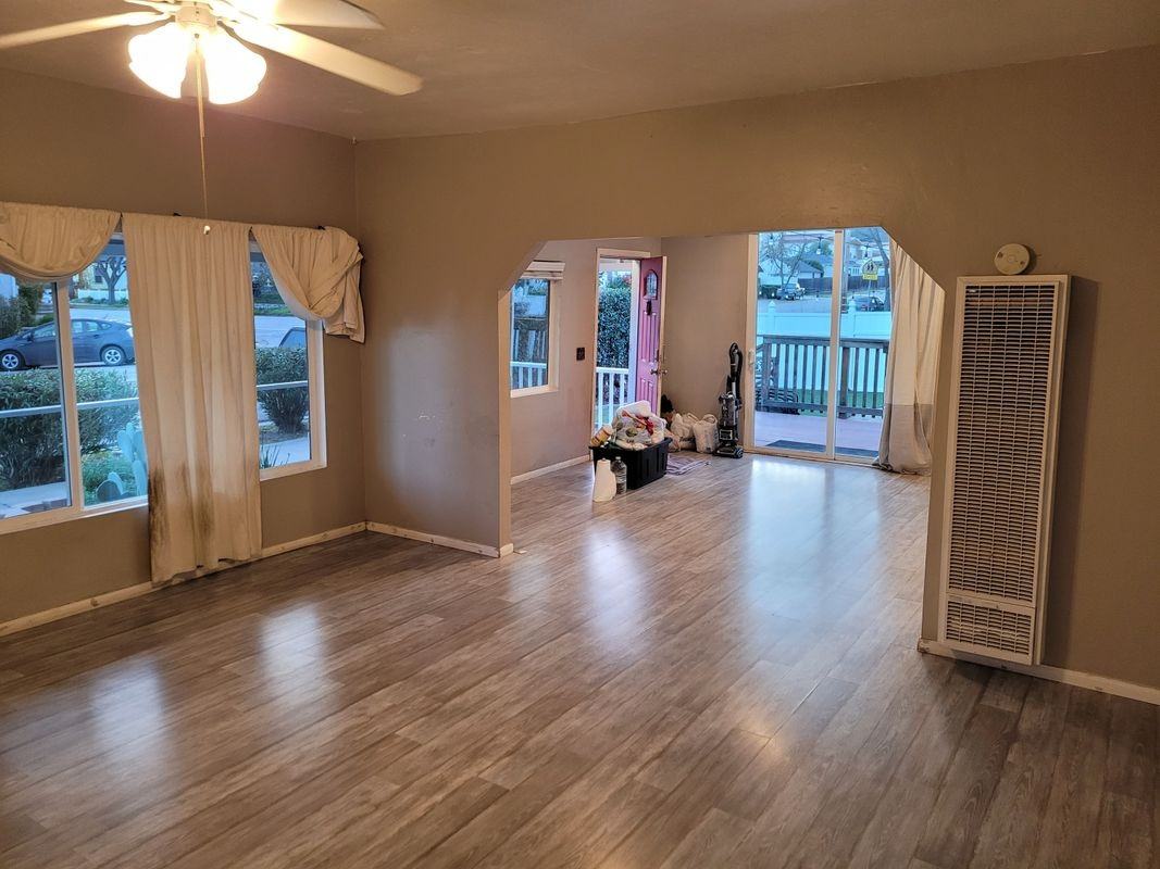 605 18th St - Photo 2 of 5