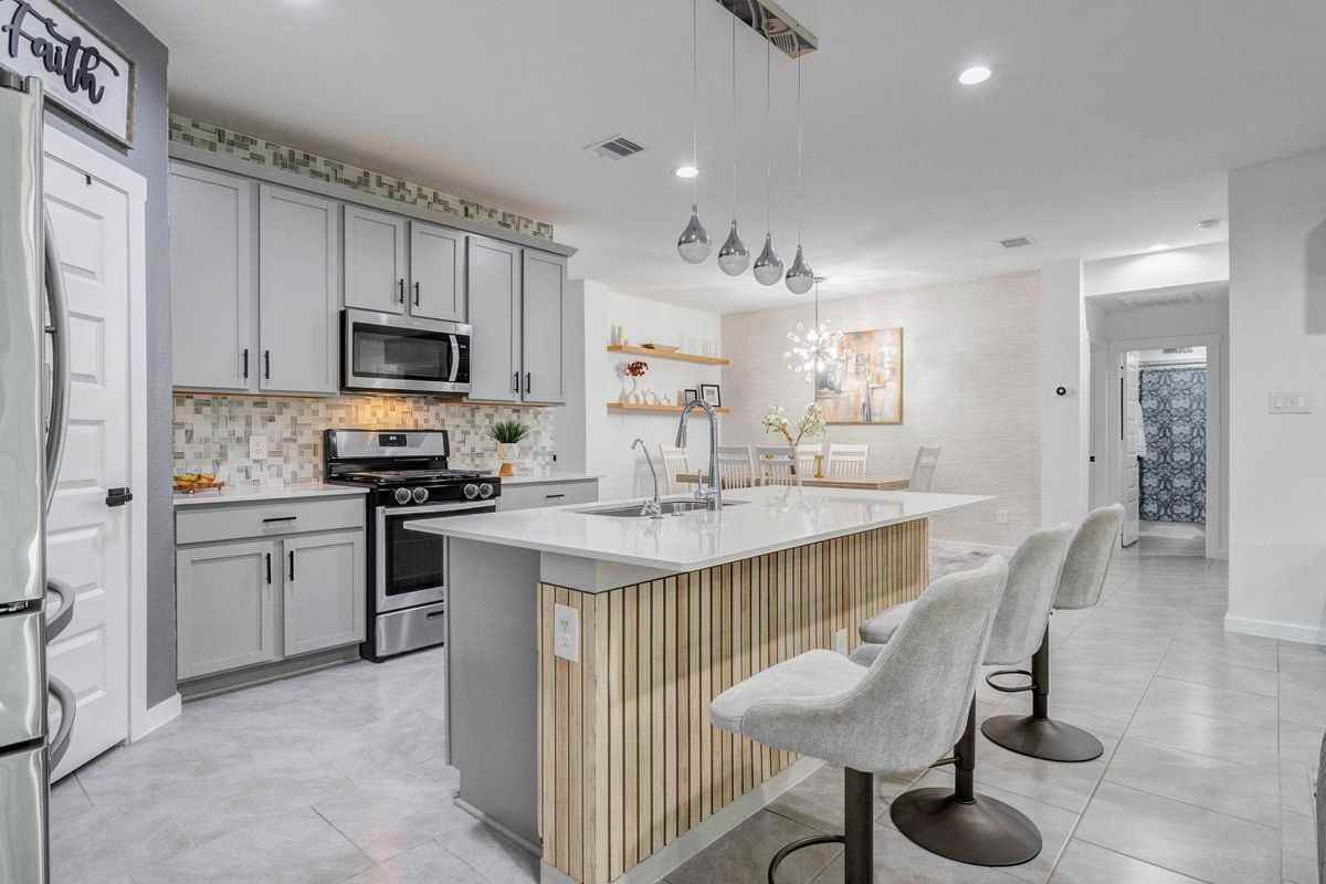 29534 Wilkerson Ln - Photo 4 of 13