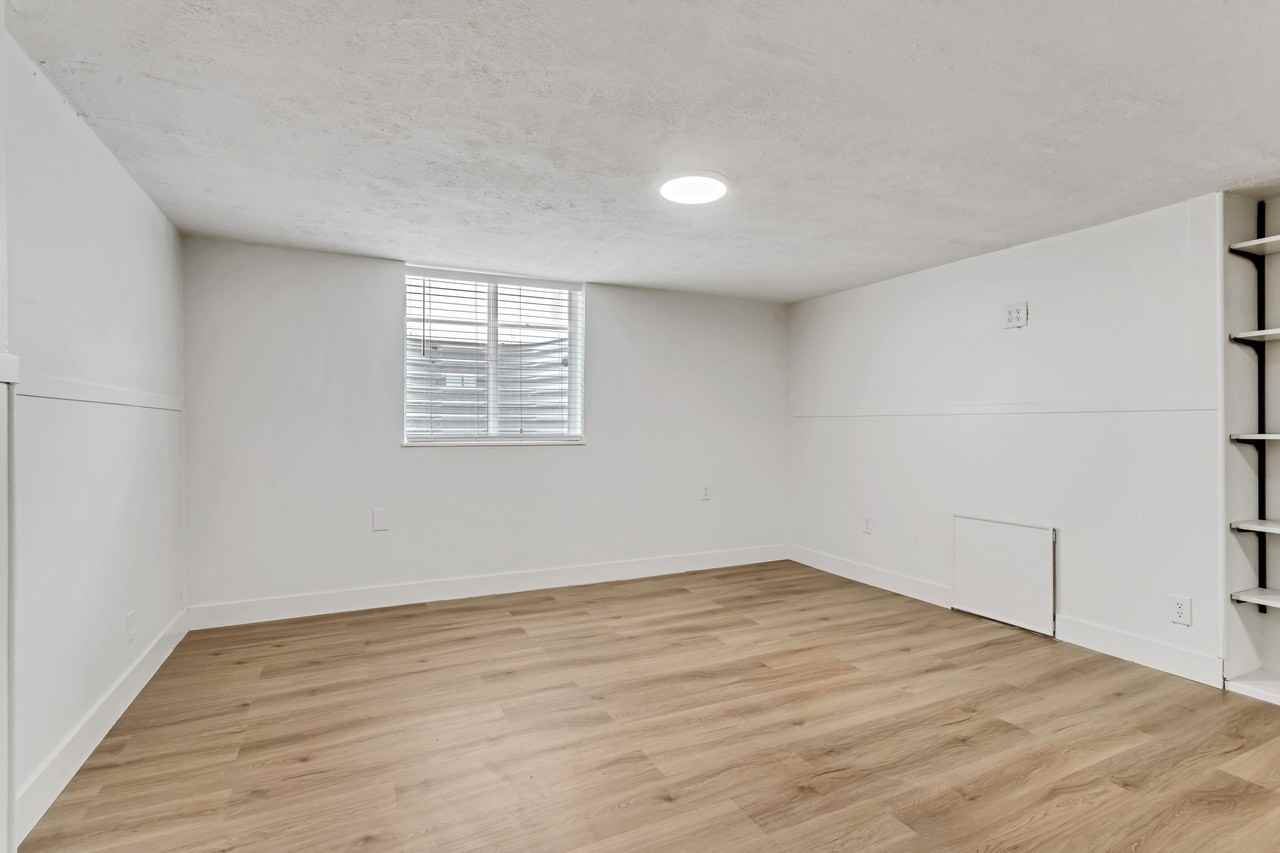 8159 S Roosevelt St - Photo 3 of 7