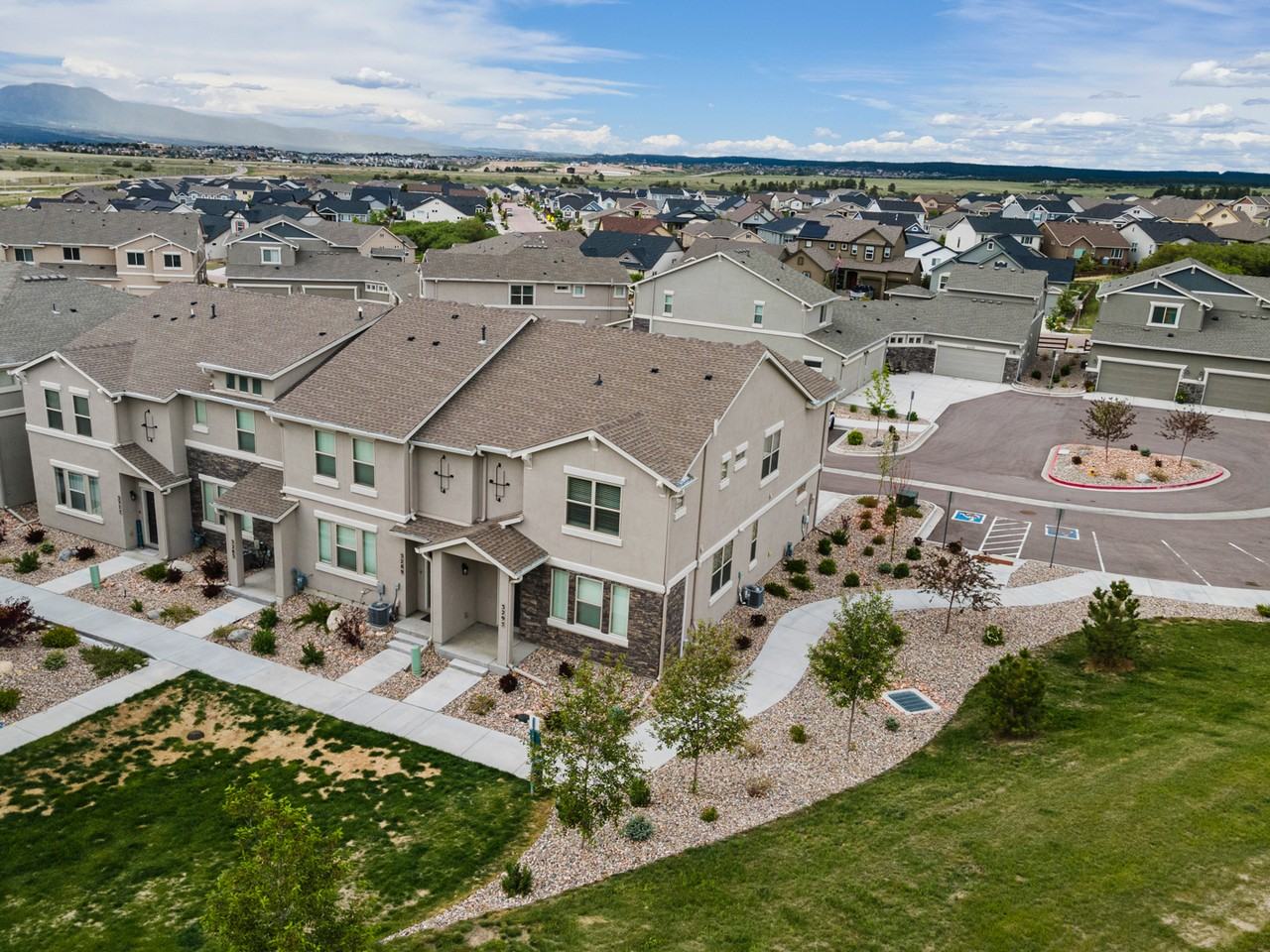 3295 Bewildering Hts #1 - Photo 7 of 45