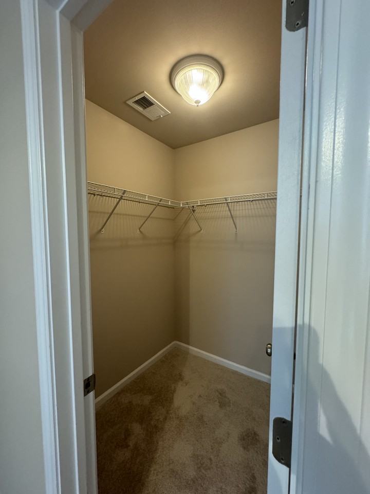 5443 Overland Trl - Photo 3 of 32