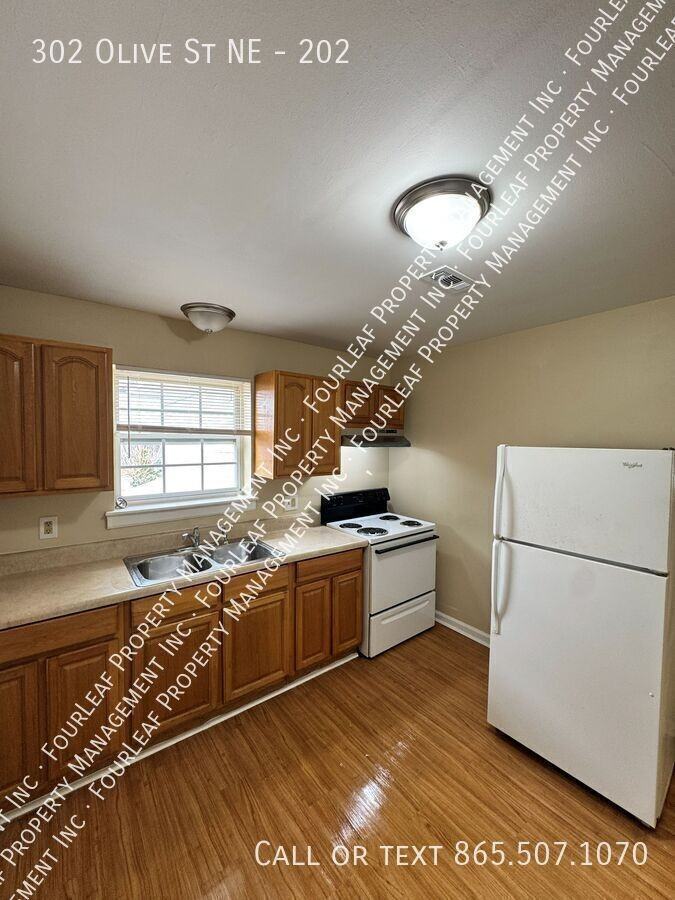 302 N Olive St #202 - Photo 7 of 8