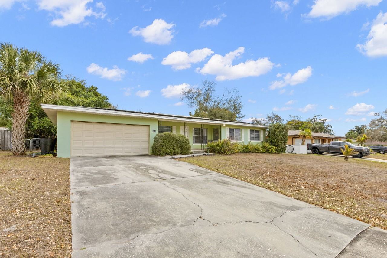 809 S Duncan Ave - Photo 3 of 29