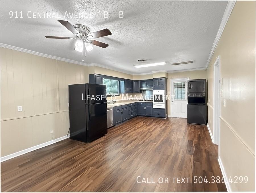 911 Central Ave #B - Photo 2 of 5