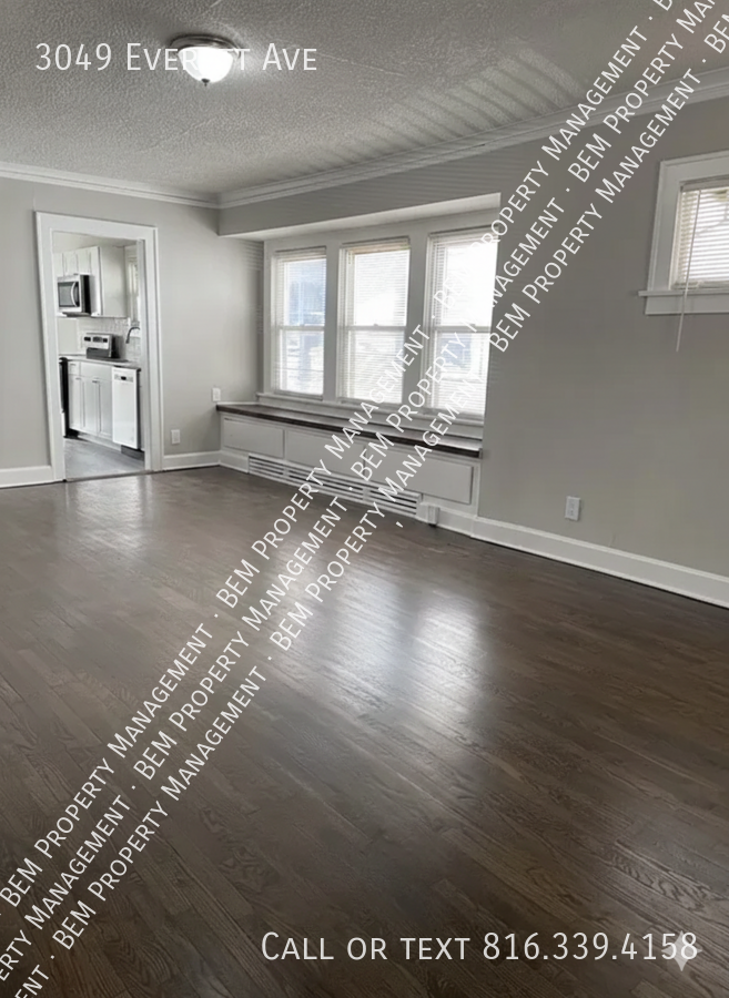 3049 Everett Ave #1 - Photo 2 of 9