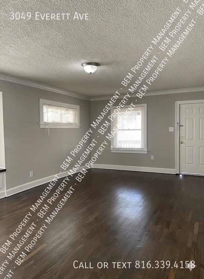 3049 Everett Ave #1 - Photo 3 of 9