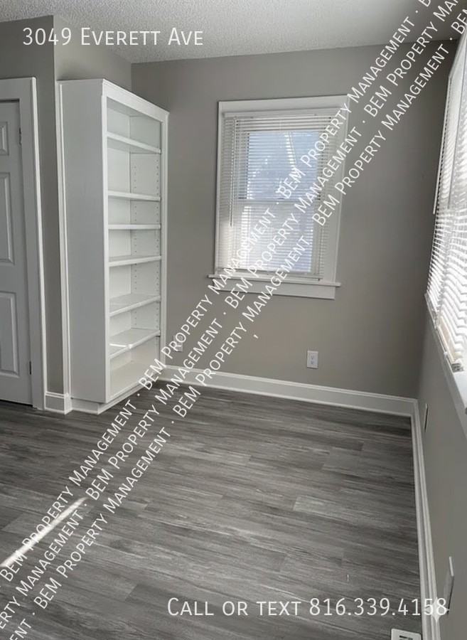 3049 Everett Ave #1 - Photo 5 of 9