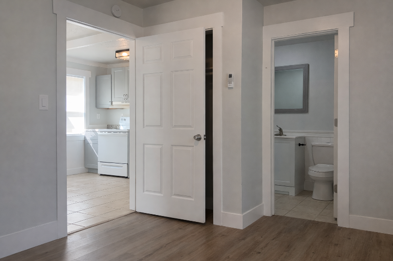 5094 J E L Dr #6 - Photo 5 of 11