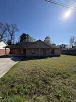 featured image of 514 Mimosa Dr