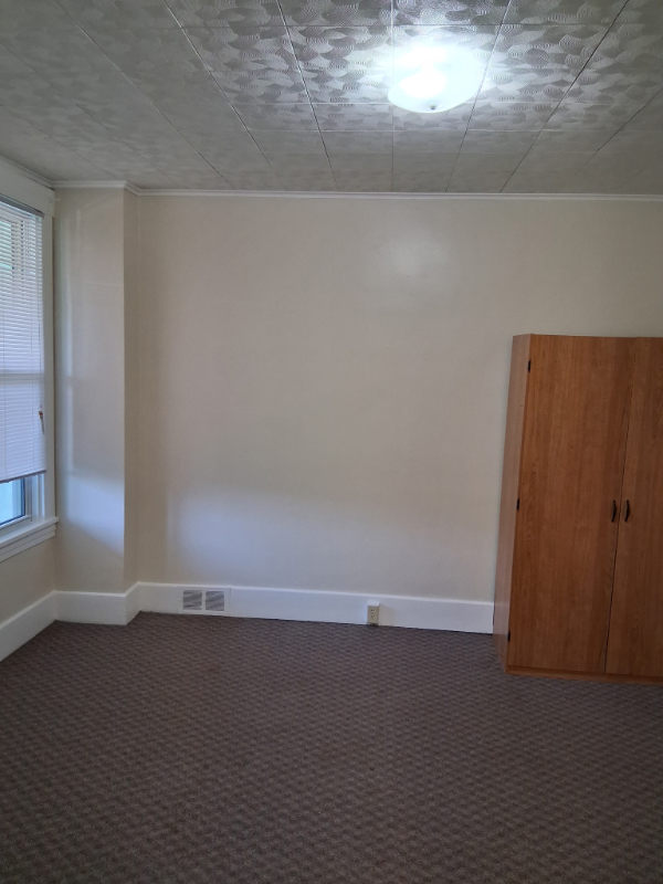 433 Maplewood Ave #2 - Photo 7 of 11