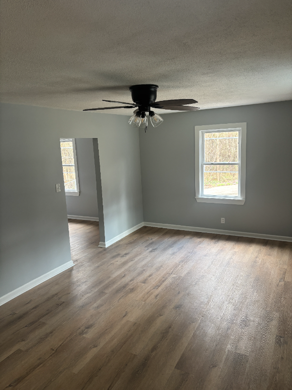 619 Pinewood Ave - Photo 3 of 20