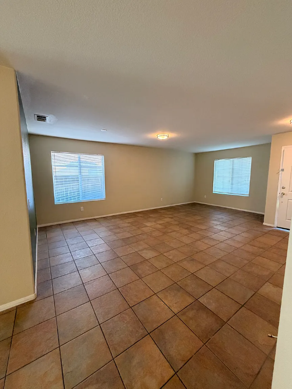 15309 La Palma Way - Photo 4 of 19