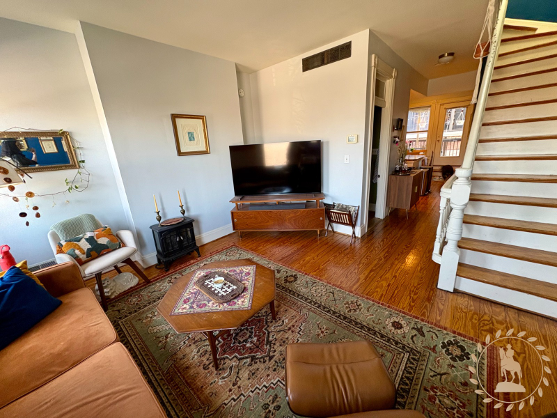 211 W Mount Royal Ave #211MR2 - Photo 3 of 19