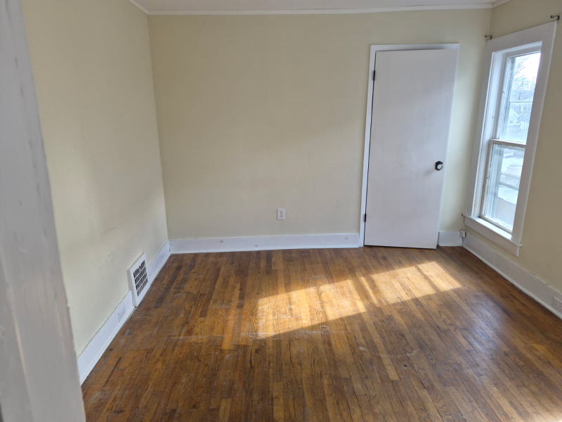 15 Hubbard St - Photo 3 of 9