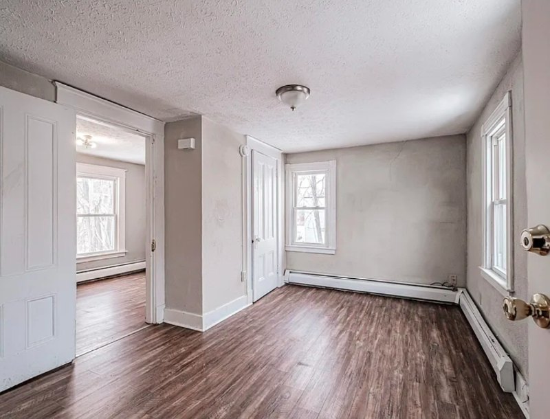 42 Storer St #3 - Photo 2 of 6