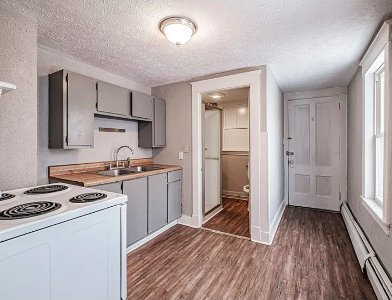 42 Storer St #3 - Photo 3 of 6