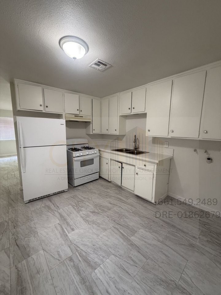 312 Niles Pl - Photo 4 of 7