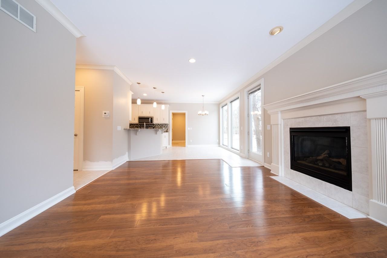 3290 N Shore Dr #1 - Photo 4 of 42