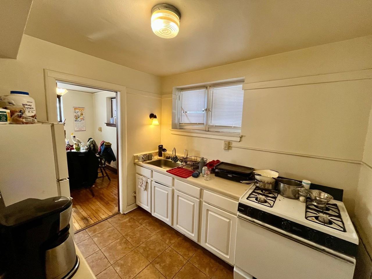 1428 E Capitol Drive - Photo 6 of 12