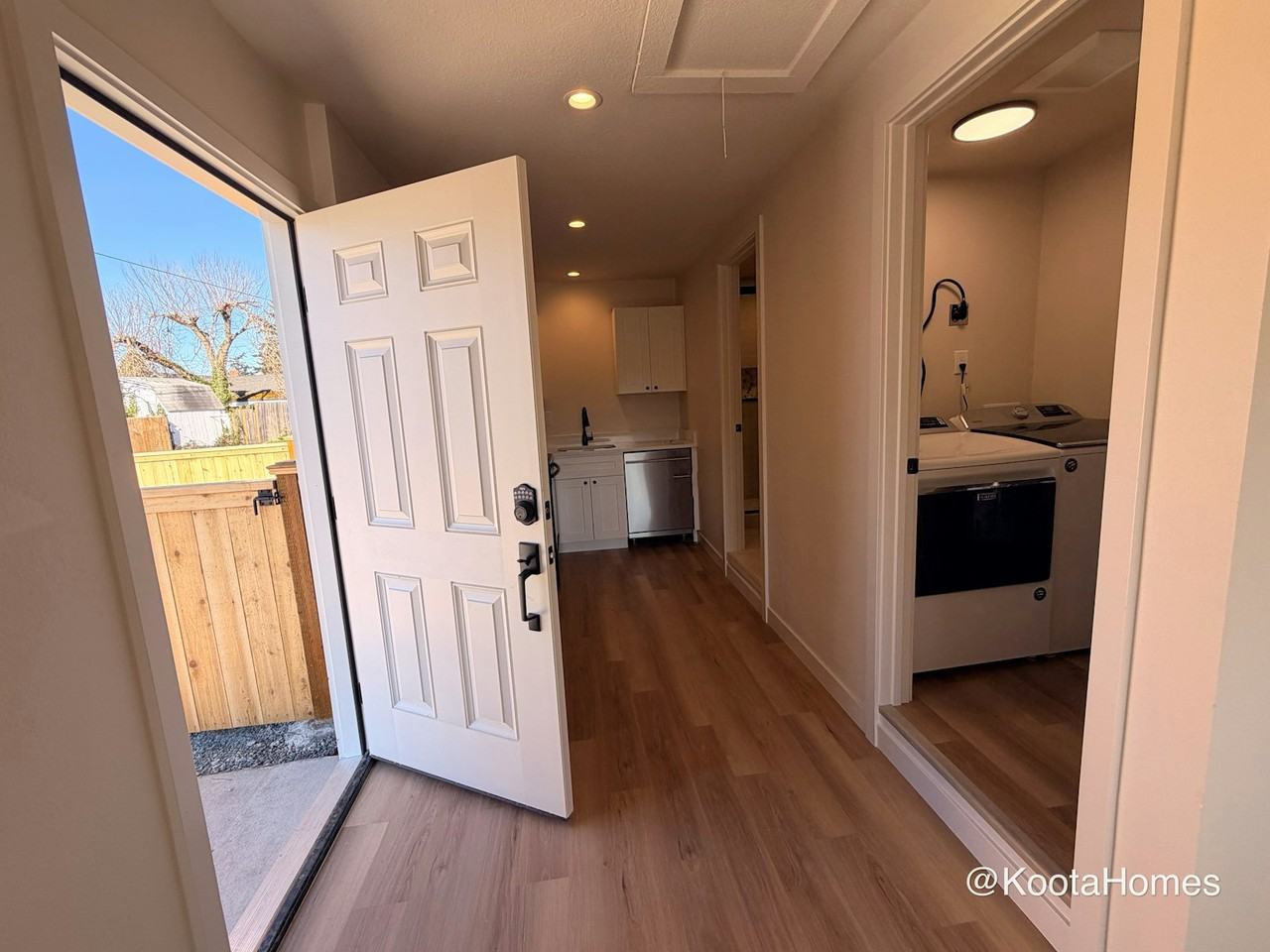 1215 Skagit Street, Unit Studio - Photo 4 of 12