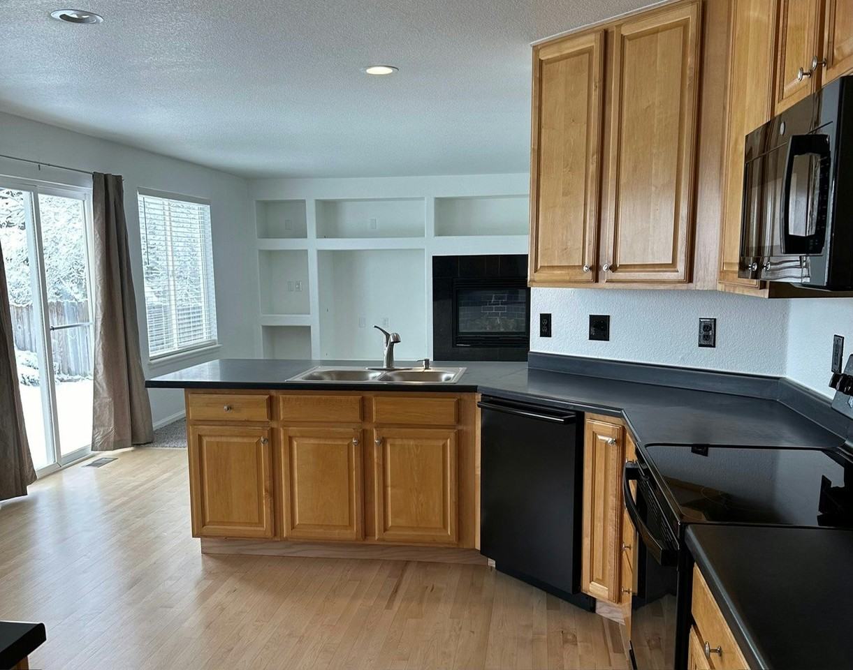 14501 Josephine Street - Photo 5 of 12