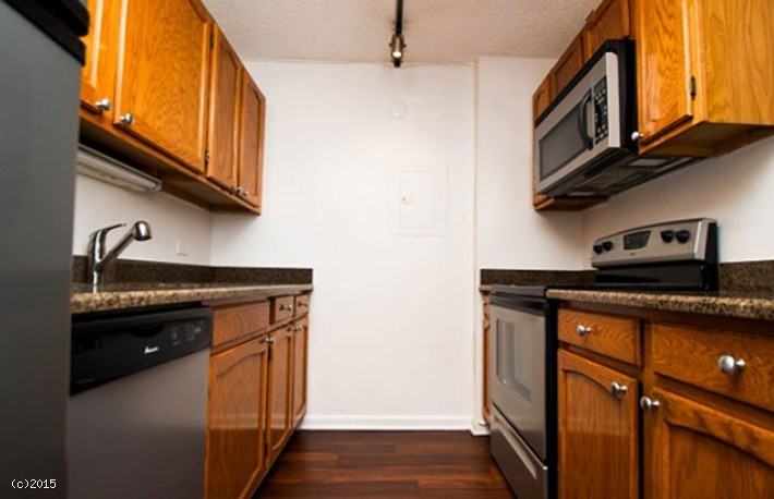 27 W Chestnut St #1697