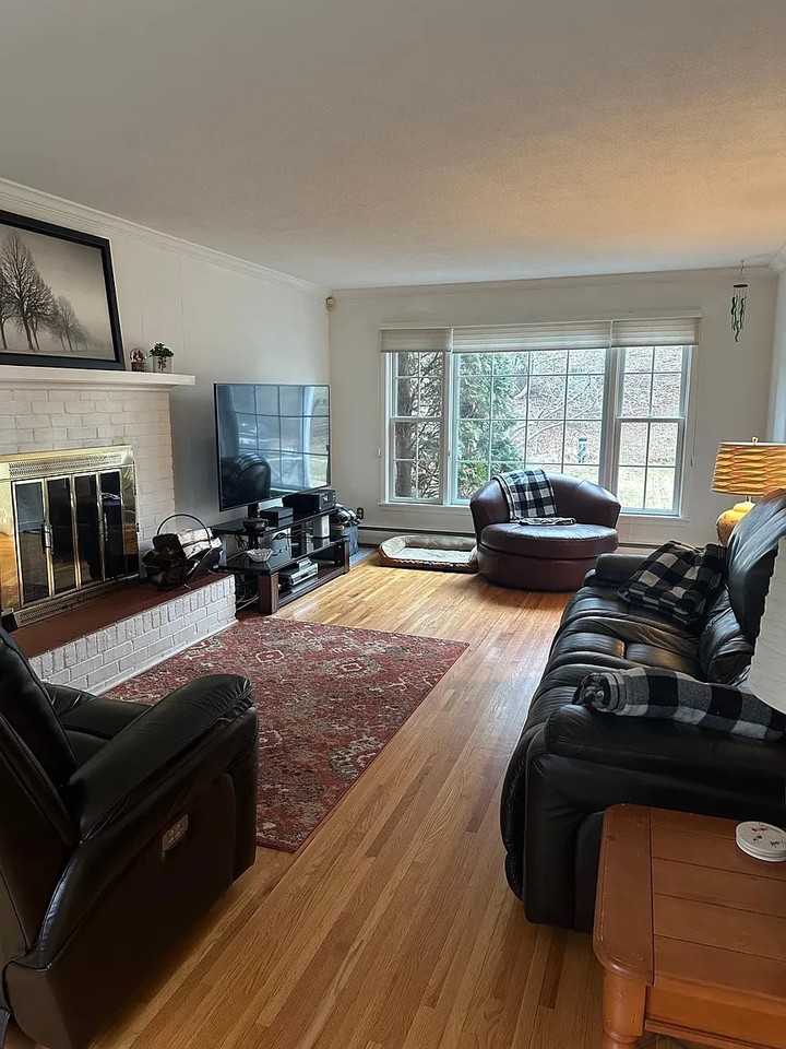 1215 Everett St S #NA - Photo 3 of 14